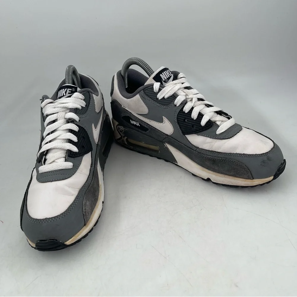 Nike Unisex Kids Air Max 90-SZ 7 Youth -Grey White Basketball Shoes Sneakers
